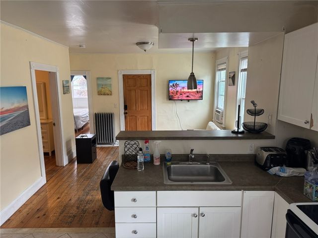 9 Ann Street 2, Newport, RI 02840