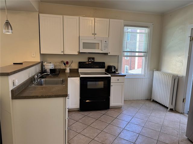 9 Ann Street 2, Newport, RI 02840