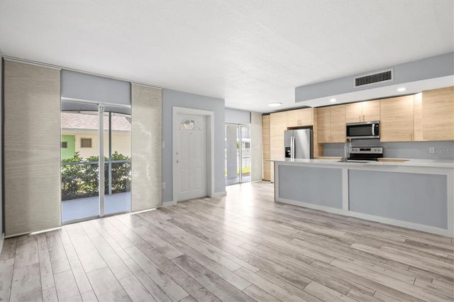 4035 S SCHOOL AVENUE C5, Sarasota, FL 34231
