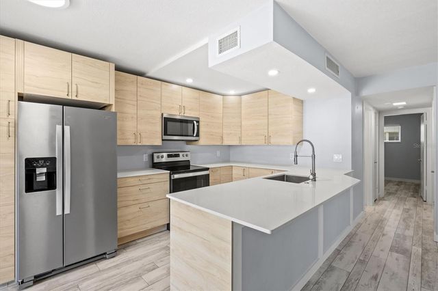 4035 S SCHOOL AVENUE C5, Sarasota, FL 34231