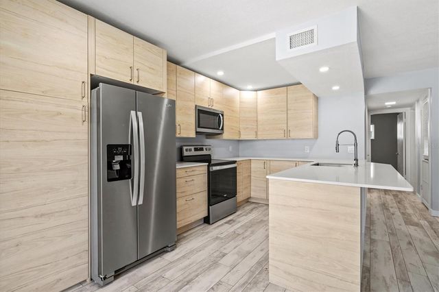 4035 S SCHOOL AVENUE C5, Sarasota, FL 34231
