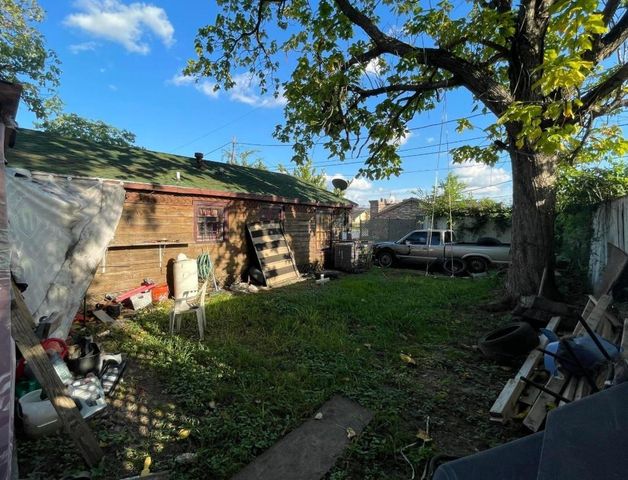 7509 Meadowview Drive, Houston, TX 77037