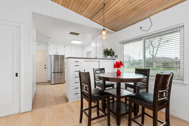 1114 W Princeton Avenue, Fresno, CA 93705