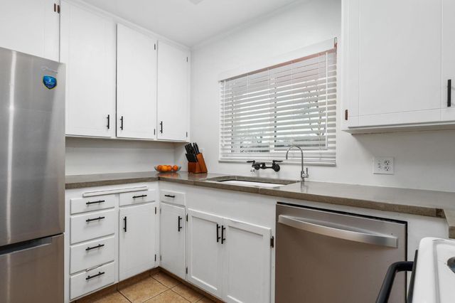 1114 W Princeton Avenue, Fresno, CA 93705