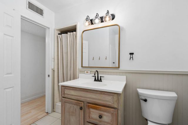 1114 W Princeton Avenue, Fresno, CA 93705