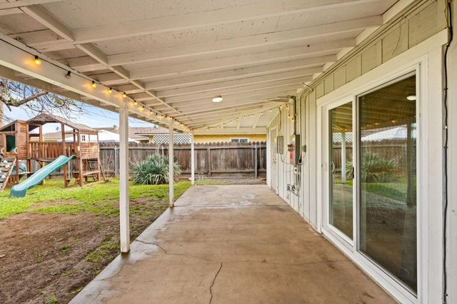 1114 W Princeton Avenue, Fresno, CA 93705