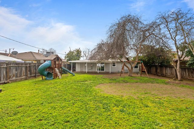 1114 W Princeton Avenue, Fresno, CA 93705