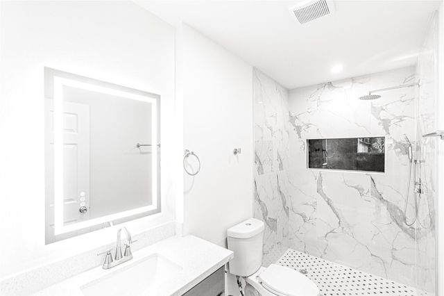 2730 Knotty Oaks Trail, Houston, TX 77045