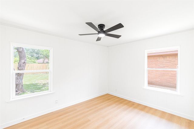 2730 Knotty Oaks Trail, Houston, TX 77045