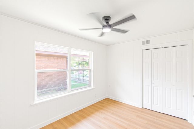 2730 Knotty Oaks Trail, Houston, TX 77045