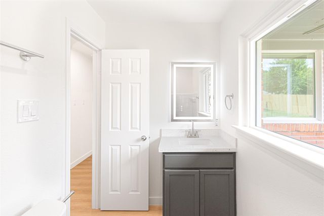 2730 Knotty Oaks Trail, Houston, TX 77045