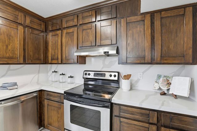 251 Gibson Drive G52, Hollister, CA 95023