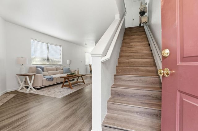 251 Gibson Drive G52, Hollister, CA 95023