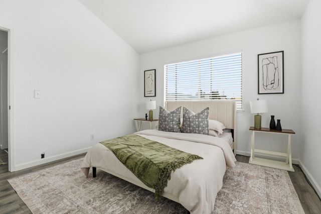 251 Gibson Drive G52, Hollister, CA 95023