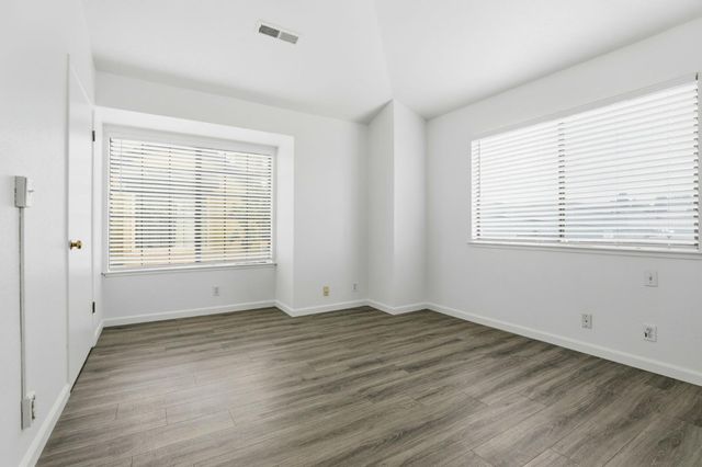 251 Gibson Drive G52, Hollister, CA 95023