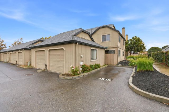 251 Gibson Drive G52, Hollister, CA 95023