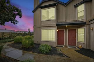 251 Gibson Drive G52, Hollister, CA 95023