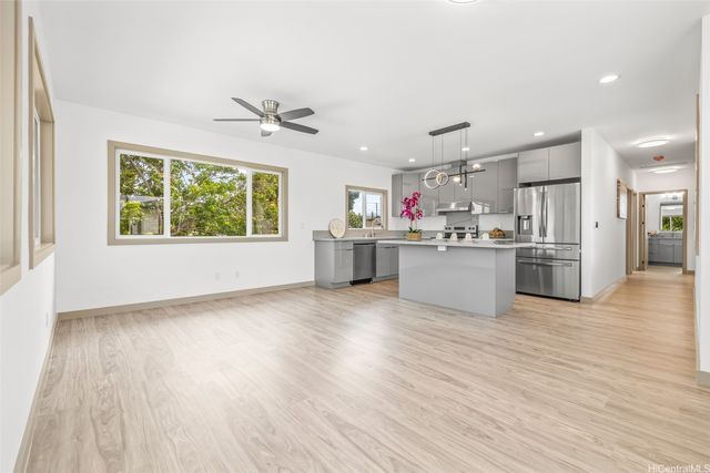 1528 Hooli Circle, Pearl City, HI 96782