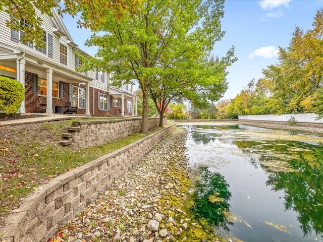 1969 Oxley Circle 1969, Naperville, IL 60563