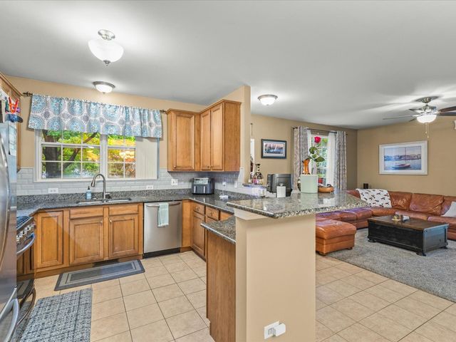 1969 Oxley Circle 1969, Naperville, IL 60563