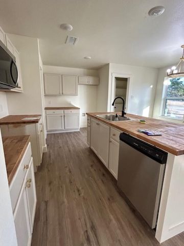 213 E CARDINAL, Ector, TX 75439