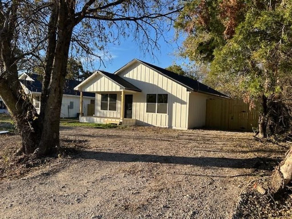 213 E CARDINAL, Ector, TX 75439