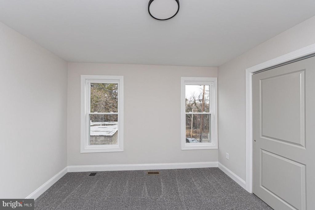 Image 24 of property listing at 2129 MOUNT HOLLY ST, Baltimore, MD 21216