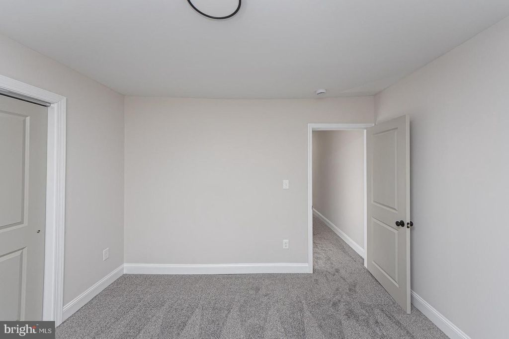 Image 25 of property listing at 2129 MOUNT HOLLY ST, Baltimore, MD 21216