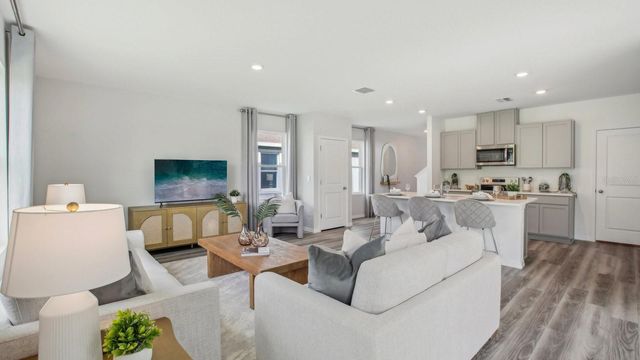 35427 BRICK CHURCH LOOP, Dade City, FL 33525