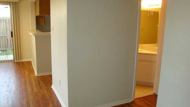 7575 Cambridge Street 3201, Houston, TX 77054