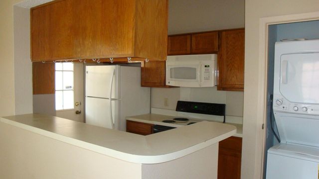 7575 Cambridge Street 3201, Houston, TX 77054