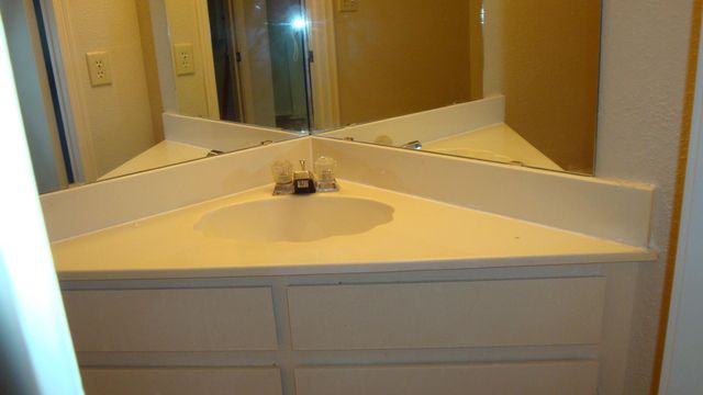 7575 Cambridge Street 3201, Houston, TX 77054