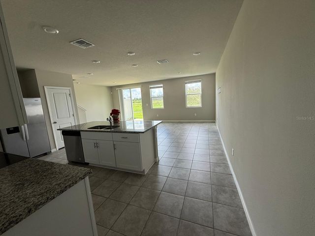7627 MOMENTUM PARKWAY, Wesley Chapel, FL 33545