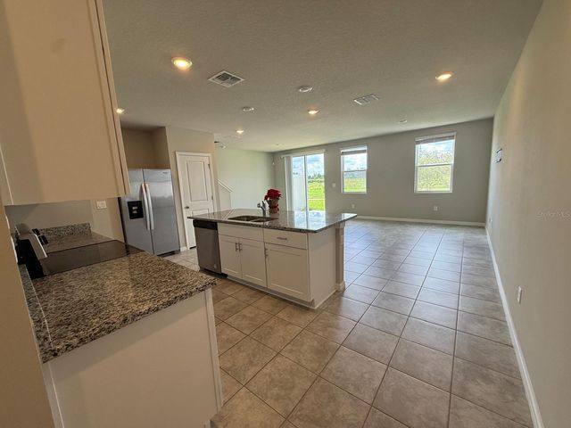 7627 MOMENTUM PARKWAY, Wesley Chapel, FL 33545