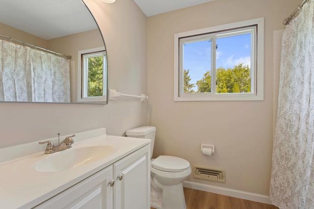 3819 Lodestone Lane, Eagan, MN 55122