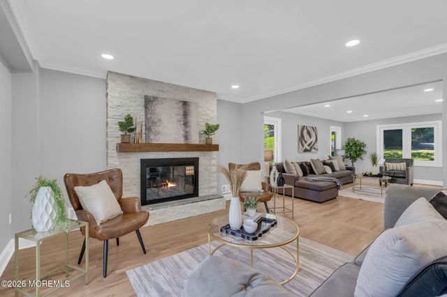 10 Sunrise Circle, Holmdel, NJ 07733
