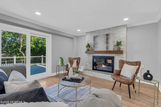 10 Sunrise Circle, Holmdel, NJ 07733