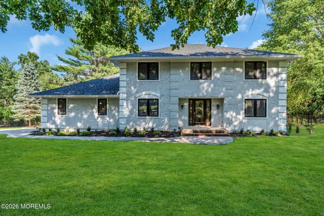 10 Sunrise Circle, Holmdel, NJ 07733