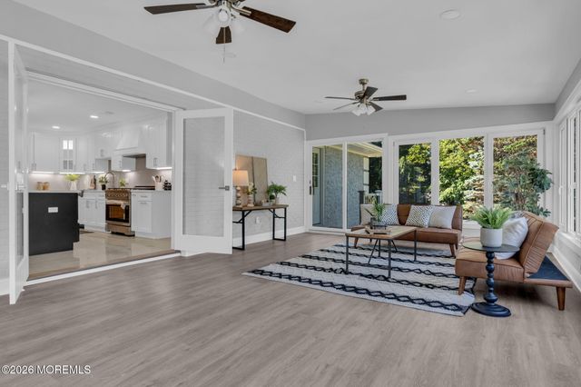 10 Sunrise Circle, Holmdel, NJ 07733