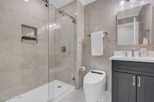 10 Sunrise Circle, Holmdel, NJ 07733