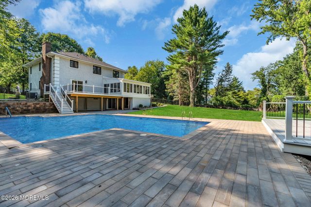 10 Sunrise Circle, Holmdel, NJ 07733