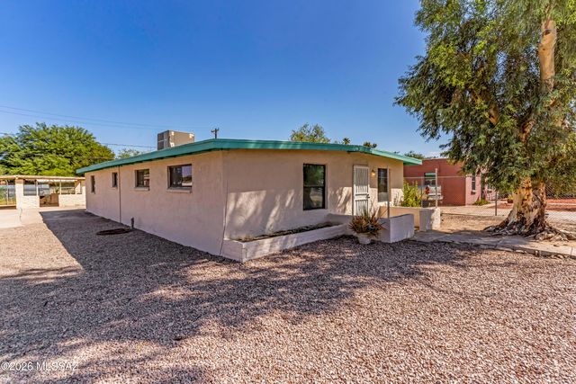 758 W Paris Promenade, Tucson, AZ 85705