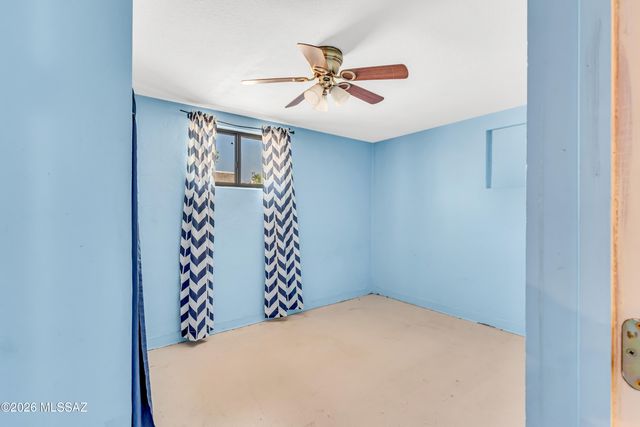 758 W Paris Promenade, Tucson, AZ 85705