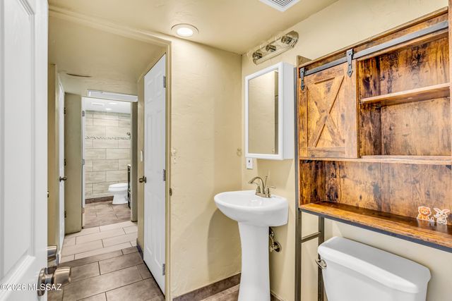 758 W Paris Promenade, Tucson, AZ 85705