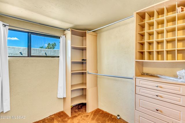 758 W Paris Promenade, Tucson, AZ 85705