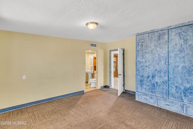 758 W Paris Promenade, Tucson, AZ 85705