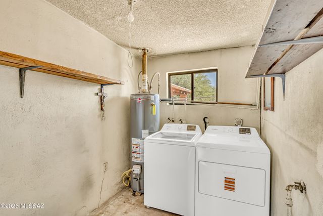 758 W Paris Promenade, Tucson, AZ 85705