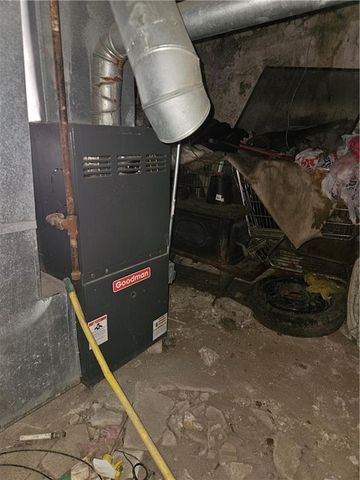 4520 Olive Street, Kansas City, MO 64130