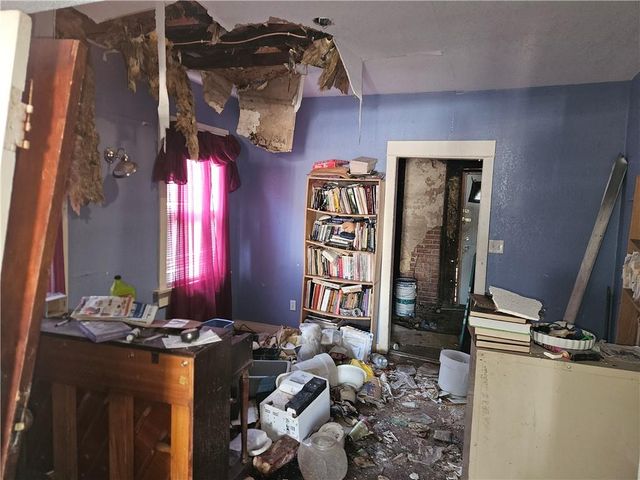 4520 Olive Street, Kansas City, MO 64130