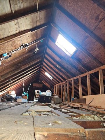 4520 Olive Street, Kansas City, MO 64130